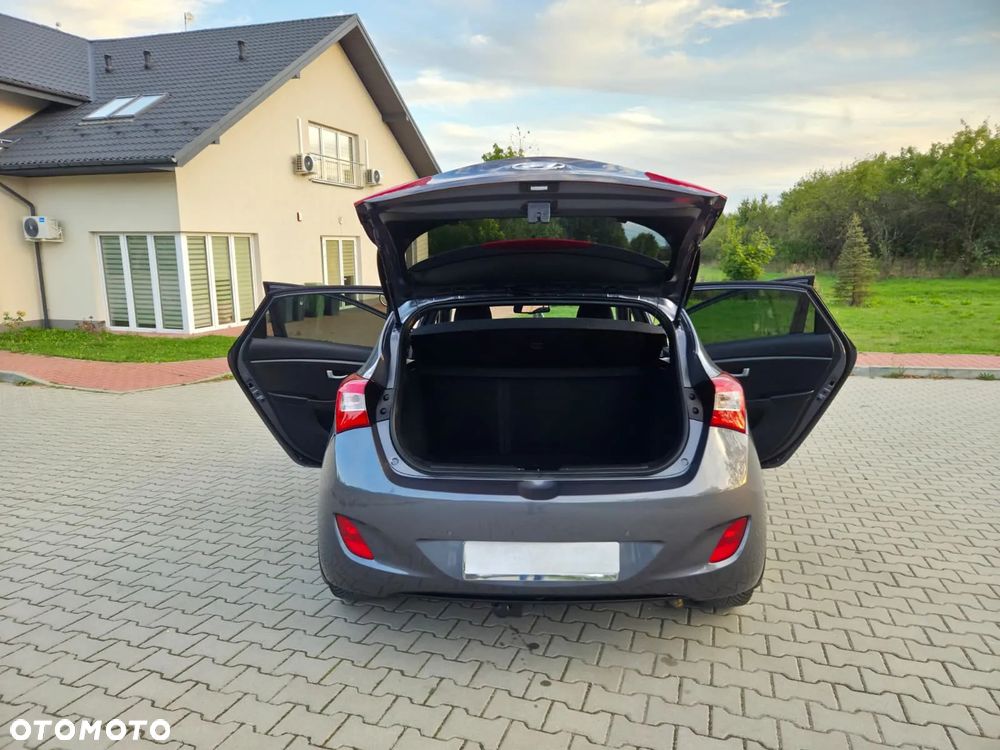 Hyundai i30 1.6 GDI BlueDrive Go - 26