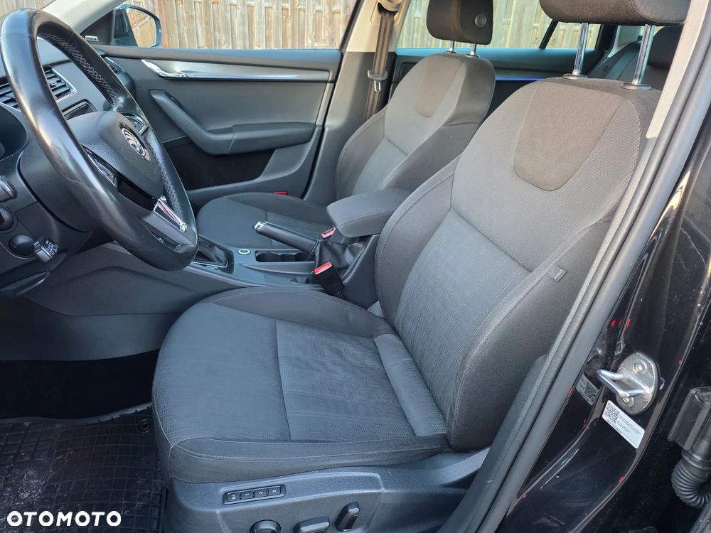 Skoda Octavia 1.6 TDI DSG Premium Edition - 23