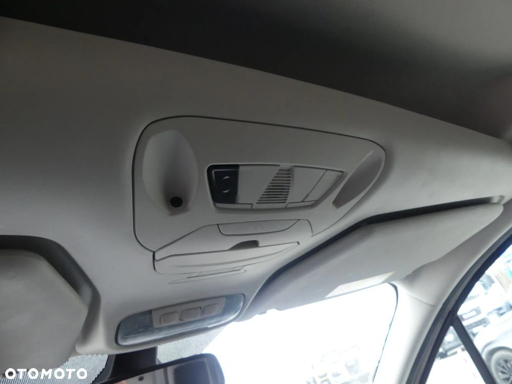 Ford Tourneo Connect - 27