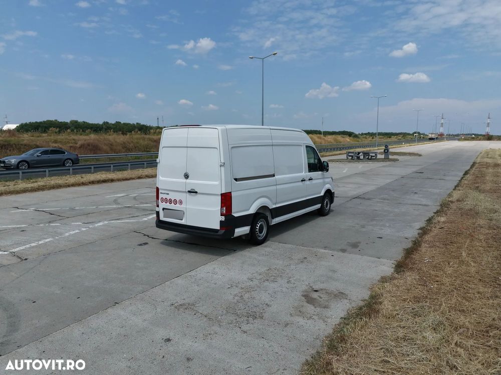 Volkswagen Crafter - 2
