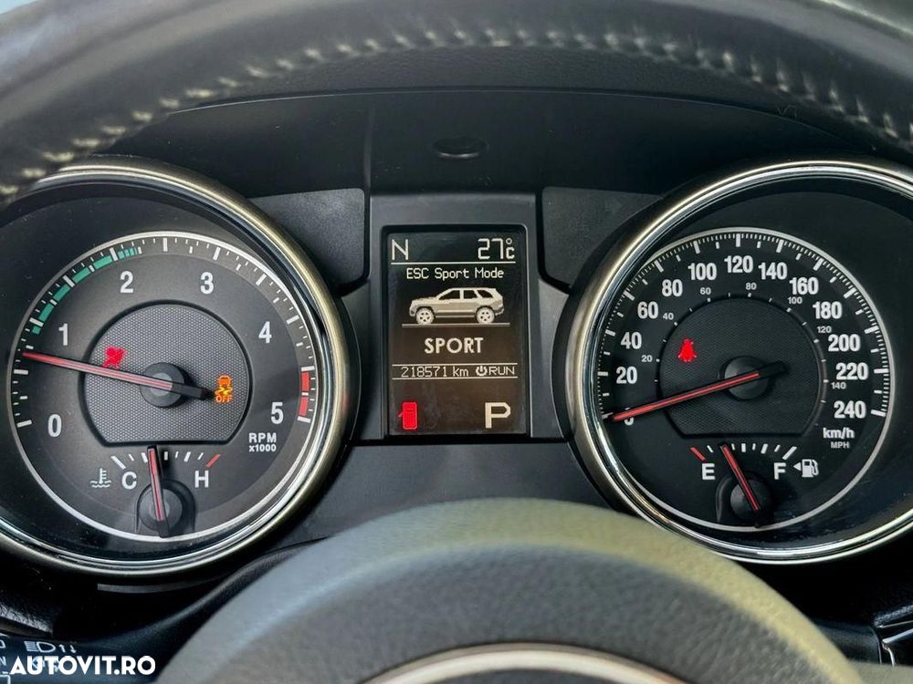 Jeep Grand Cherokee - 13