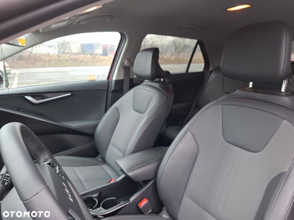 Kia Niro - 11