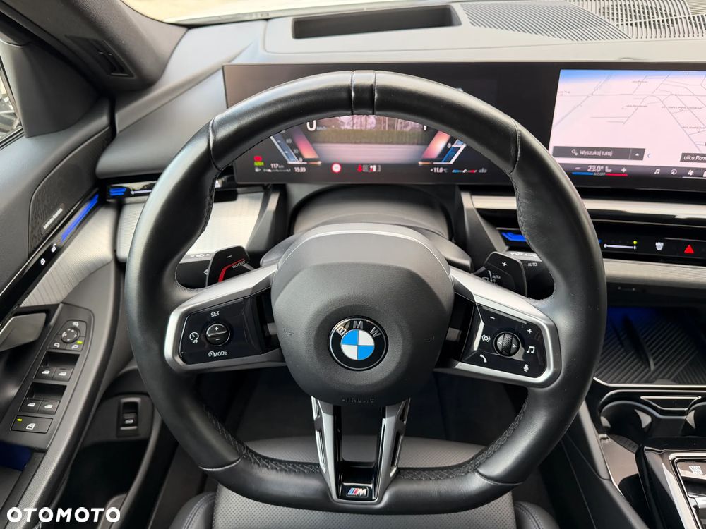 BMW Seria 5 ver-520d-xdrive-mhev-m-sport - 28