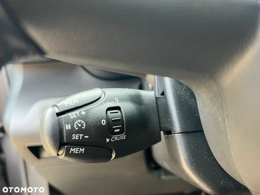 Citroën Berlingo ë-Berlingo XL Elektromotor 136 SHINE - 12