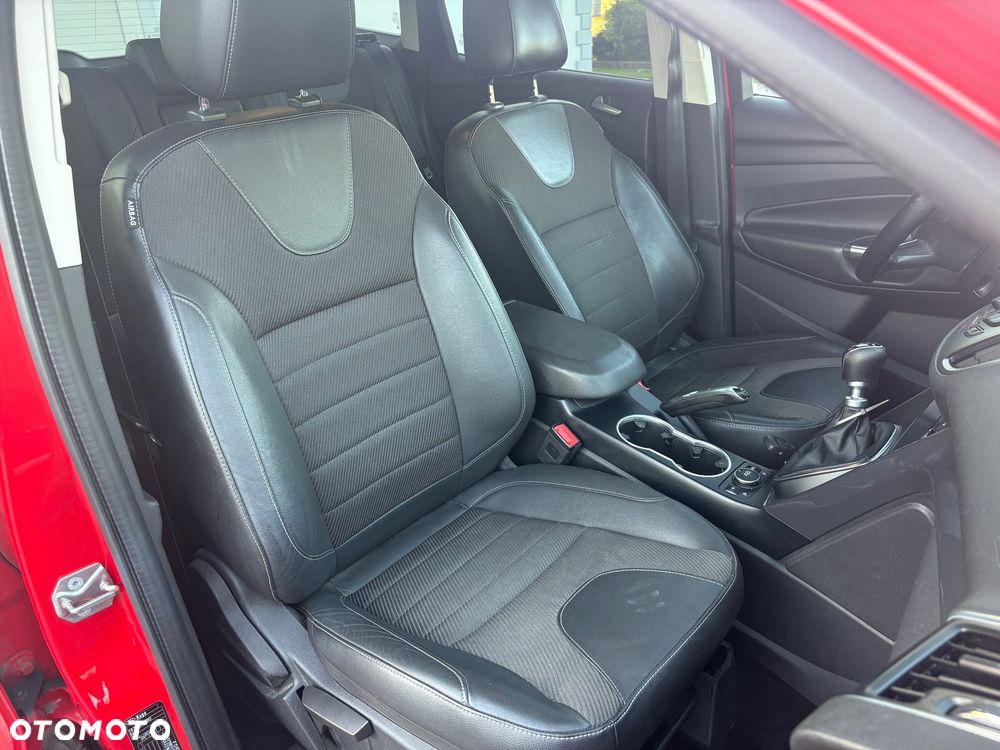 Ford Kuga 2.0 TDCi 2x4 Titanium - 11