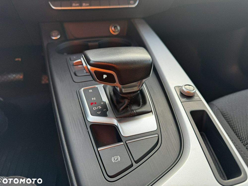 Audi A4 Avant 2.0 TDI S tronic - 35