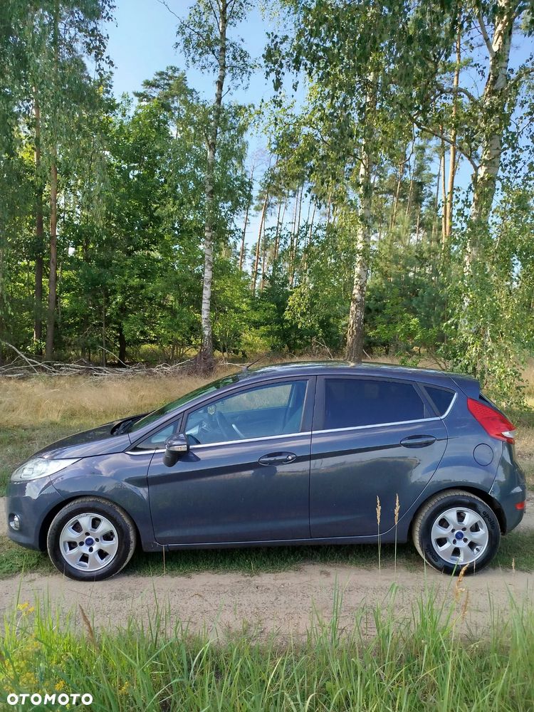 Ford Fiesta 1.6 TDCi Champions Edition - 2
