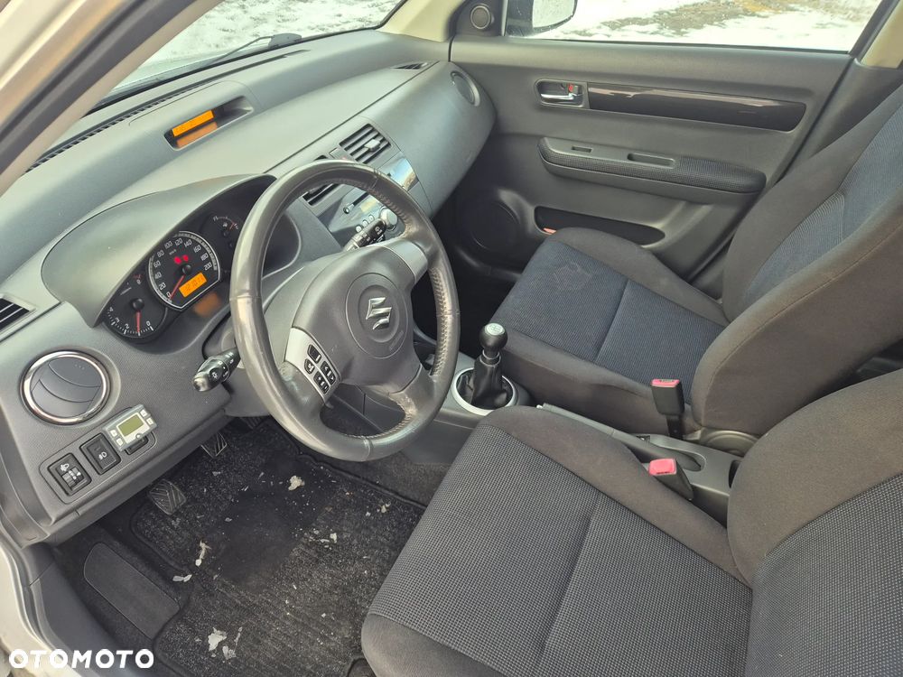 Suzuki Swift 1.3 4x4 Comfort - 14