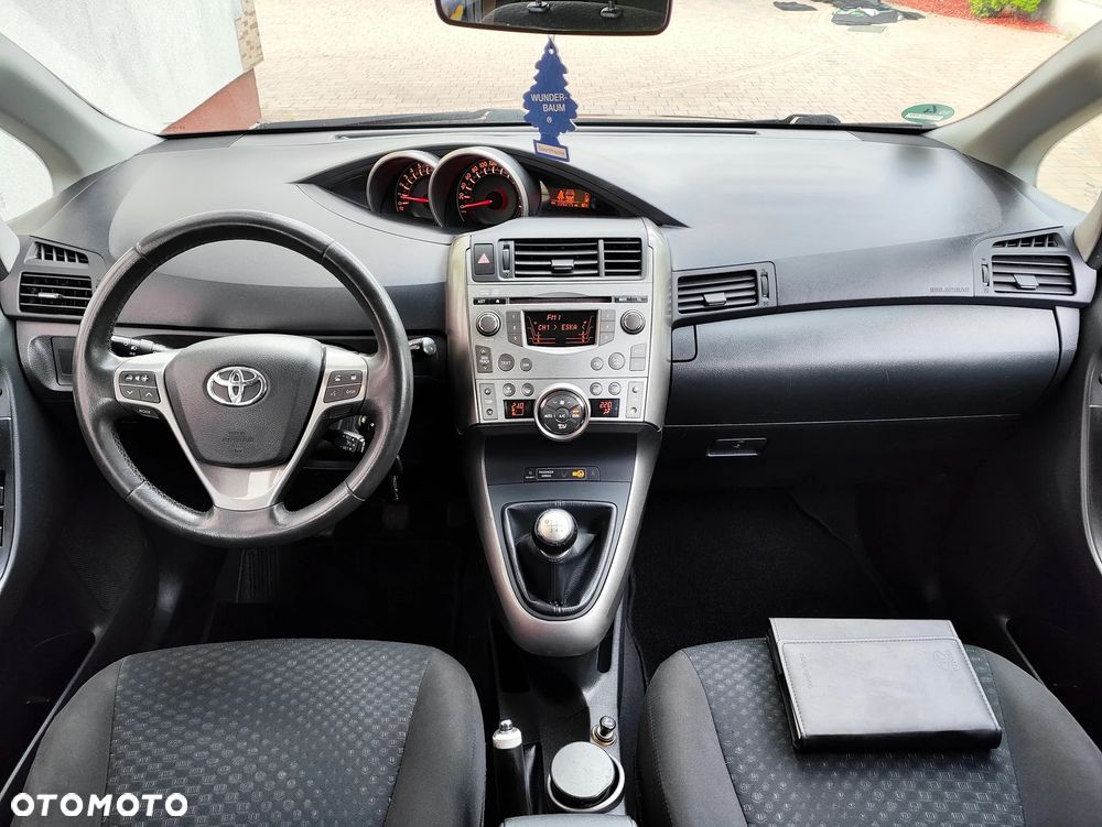 Toyota Verso 1.8 7-Sitzer Life - 6
