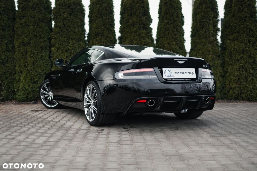 Aston Martin DB9 - 6
