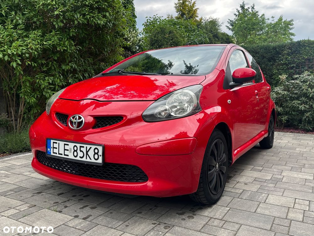 Toyota Aygo CoolRed - 1