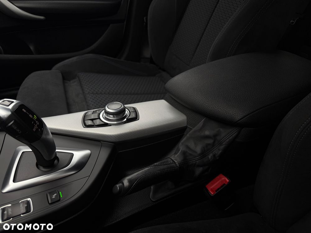 BMW Seria 1 118d M Sport - 26