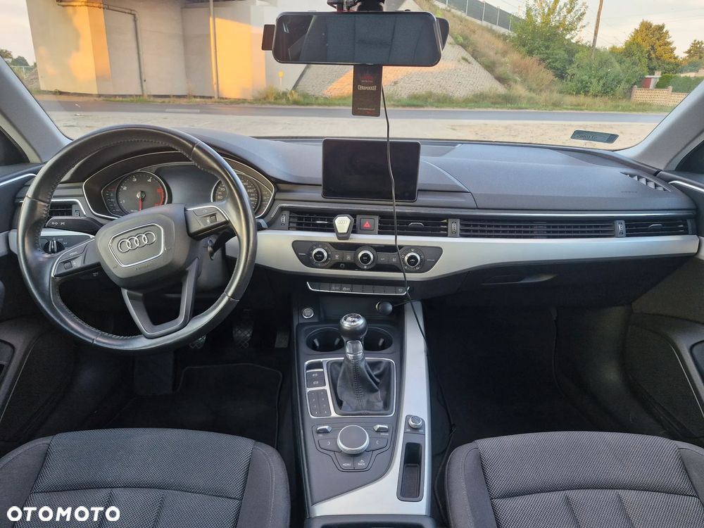 Audi A4 Limousine 2.0 TDI - 14