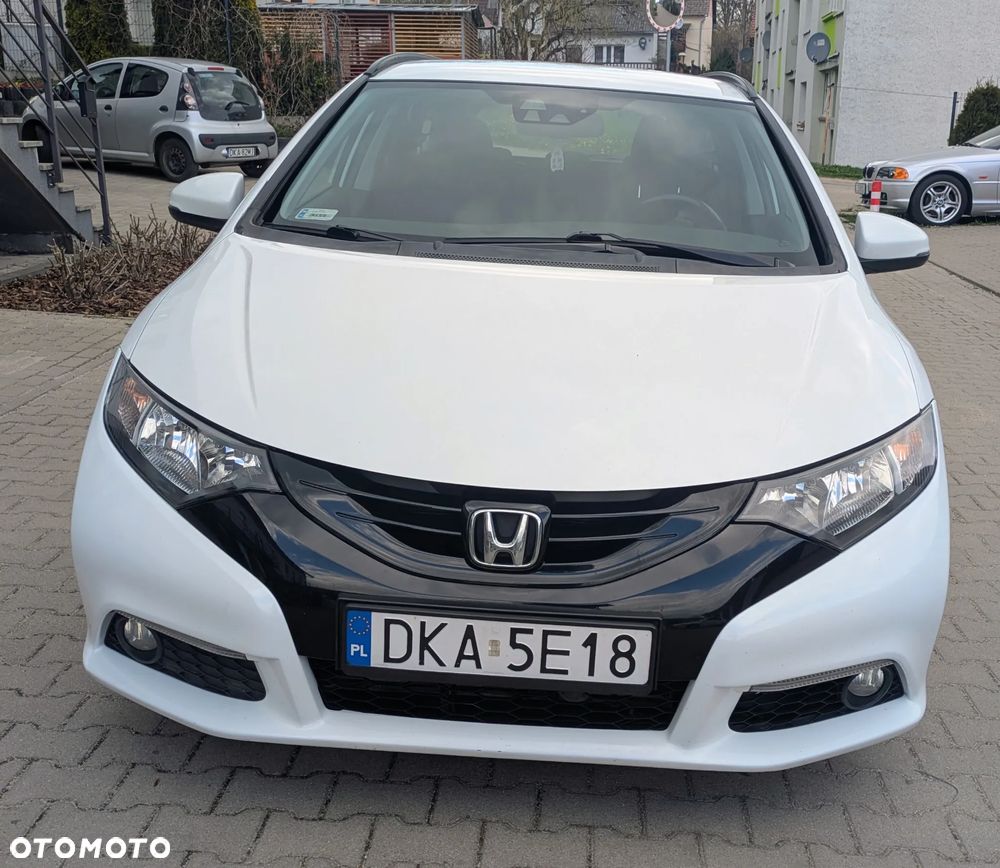 Honda Civic 1.6 i-DTEC Lifestyle Black Edition - 10