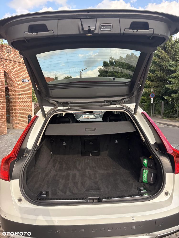 Volvo V90 Cross Country D5 AWD - 15