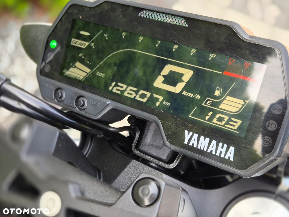 Yamaha MT - 8