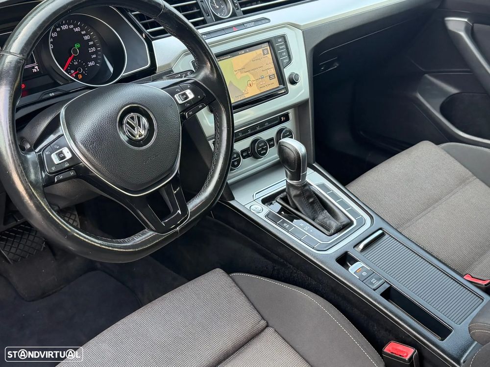 VW Passat Variant 2.0 TDI Confortline DSG - 6