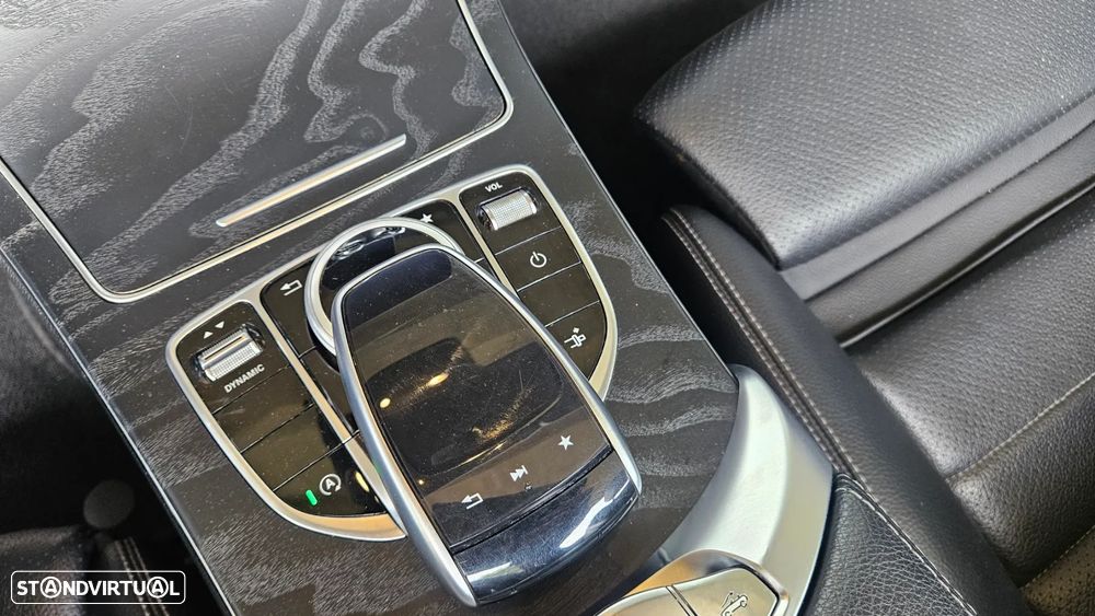 Mercedes-Benz C 220 d Cabrio 9G-Tronic AMG Line Plus - 25