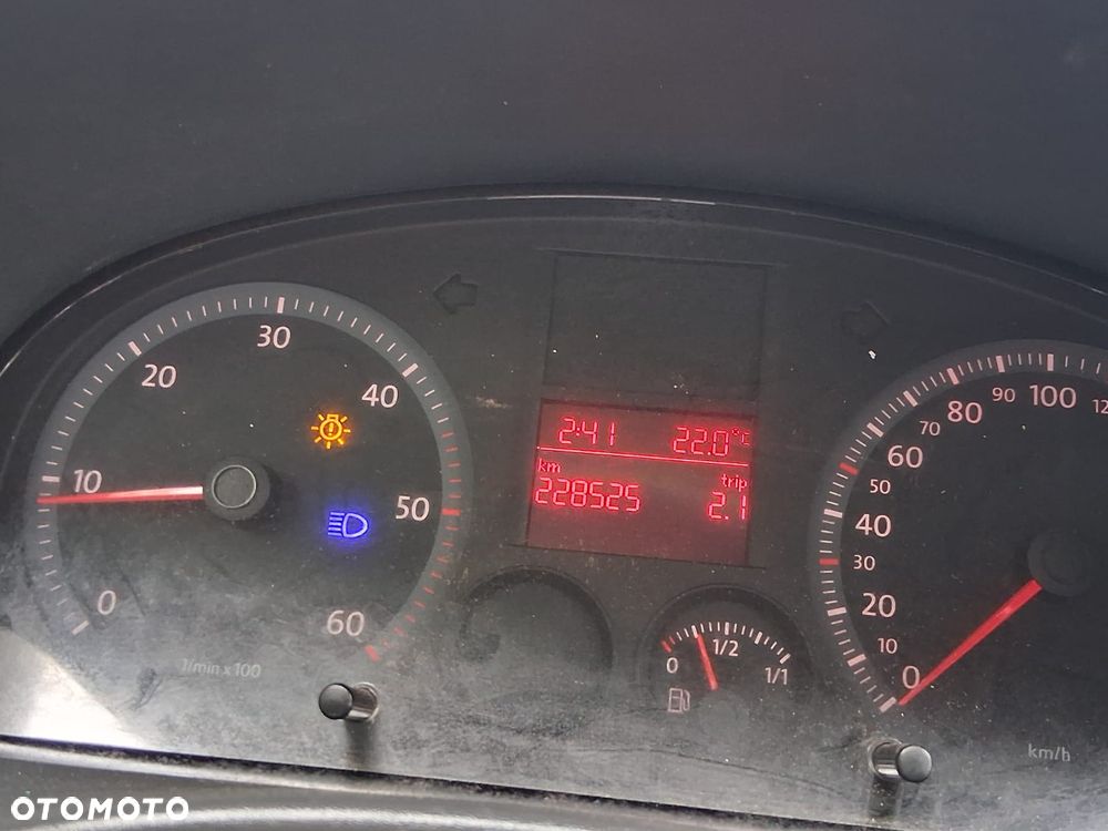 Volkswagen Caddy - 12