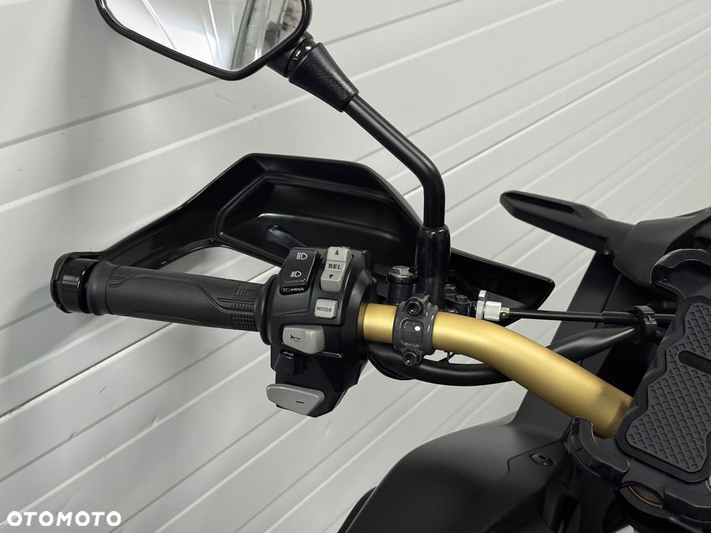 Honda CRF - 17