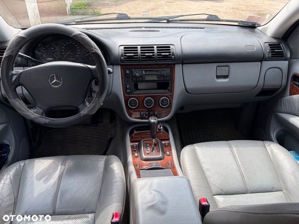Mercedes-Benz ML - 4