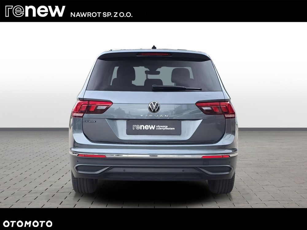 Volkswagen Tiguan - 4