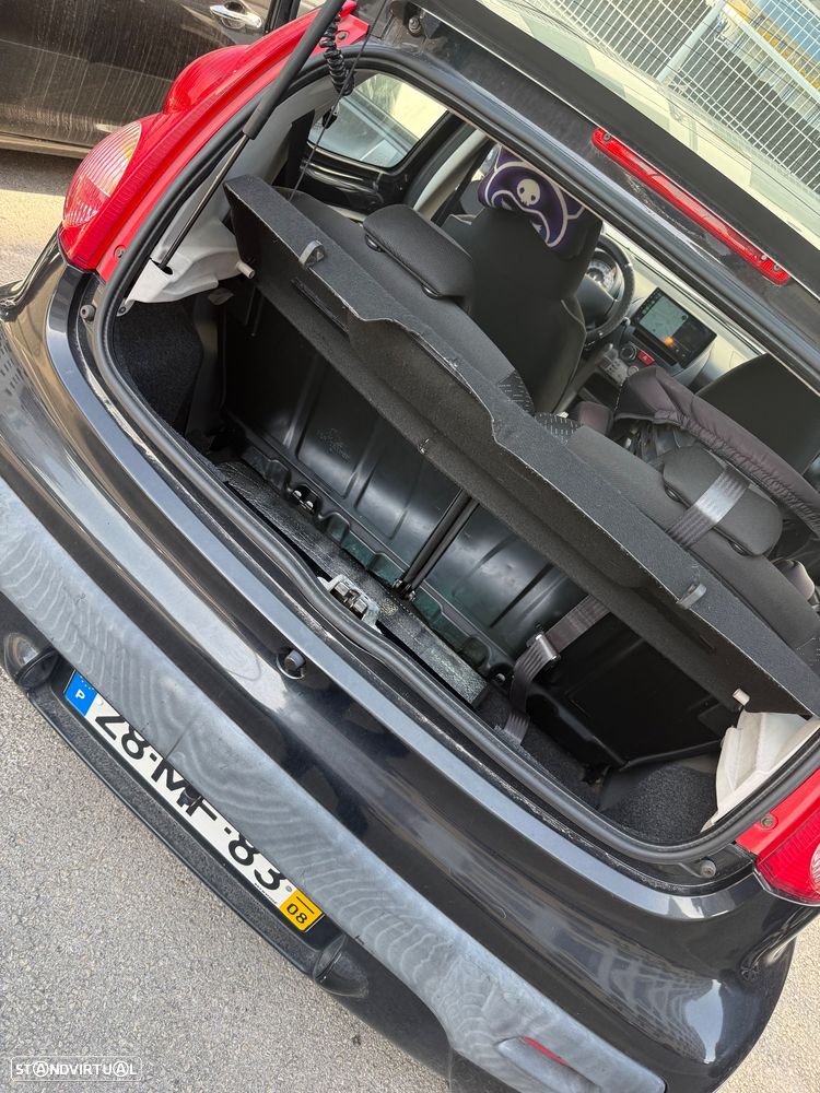 Peugeot 107 1.0 Black&Silver E5 - 9