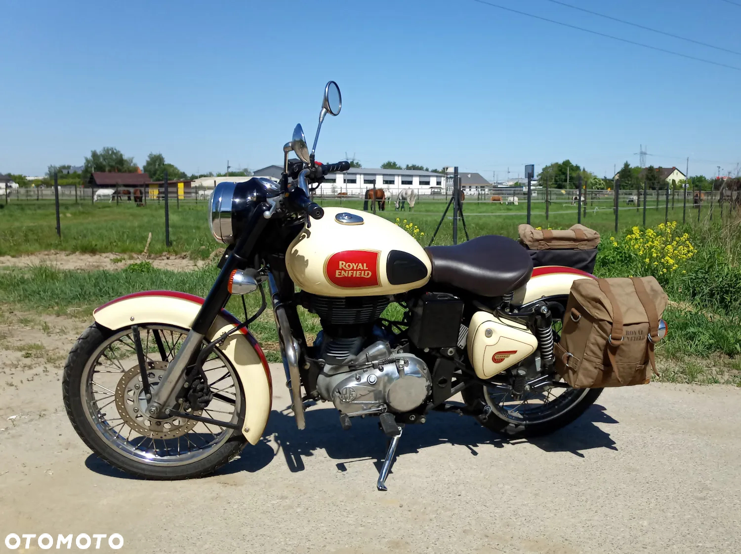 Royal Enfield Classic - 10
