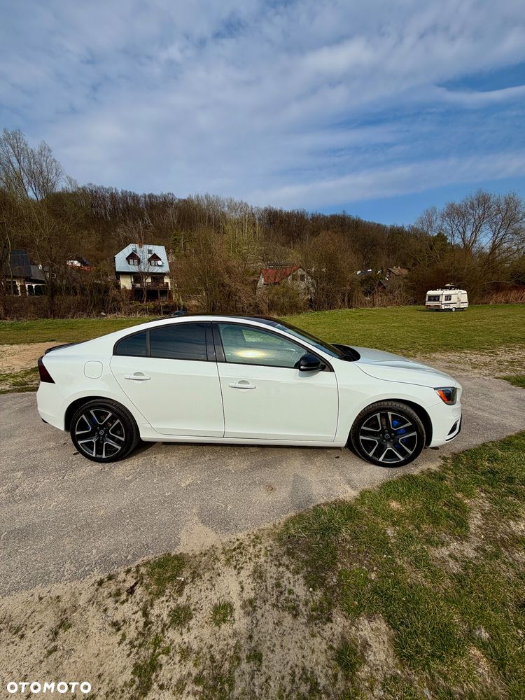 Volvo S60 T5 Geartronic RDesign - 13