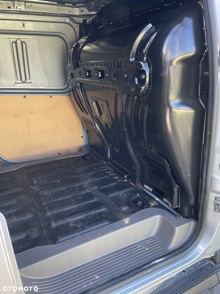 Ford Transit connect - 9