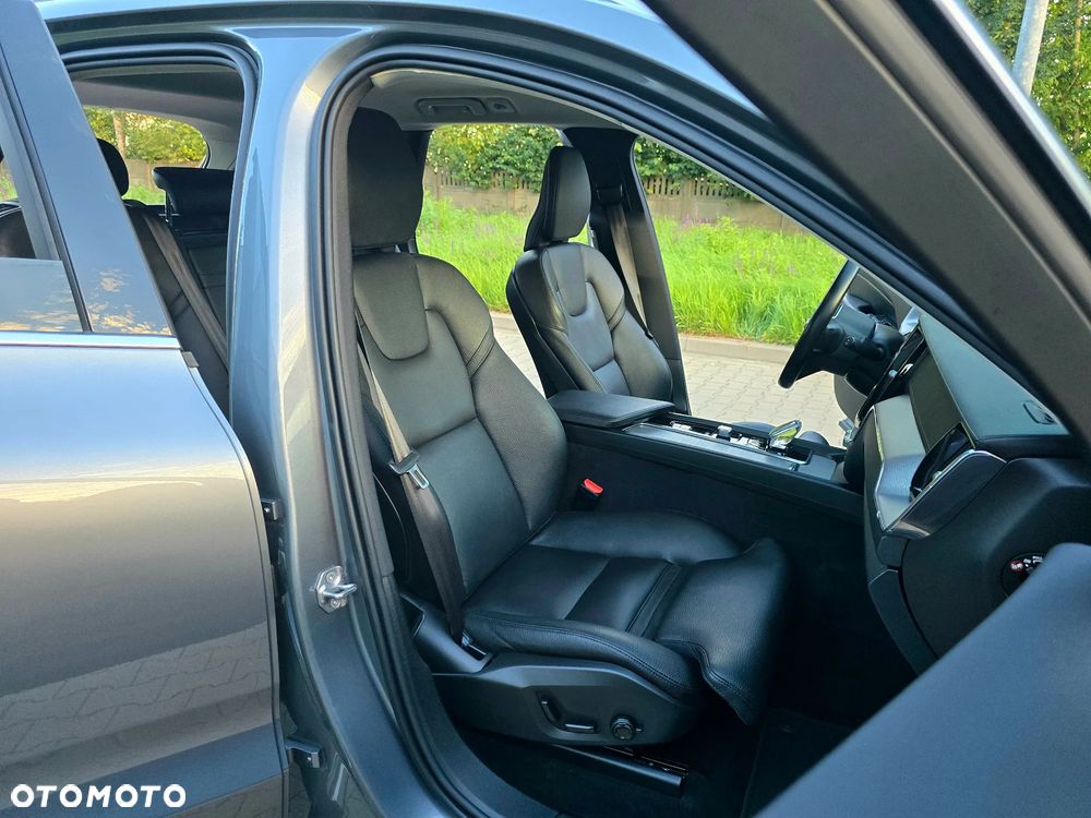 Volvo XC 60 B4 D Inscription - 22