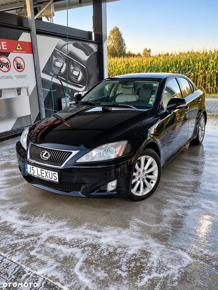 Lexus Is 2009 photo 4