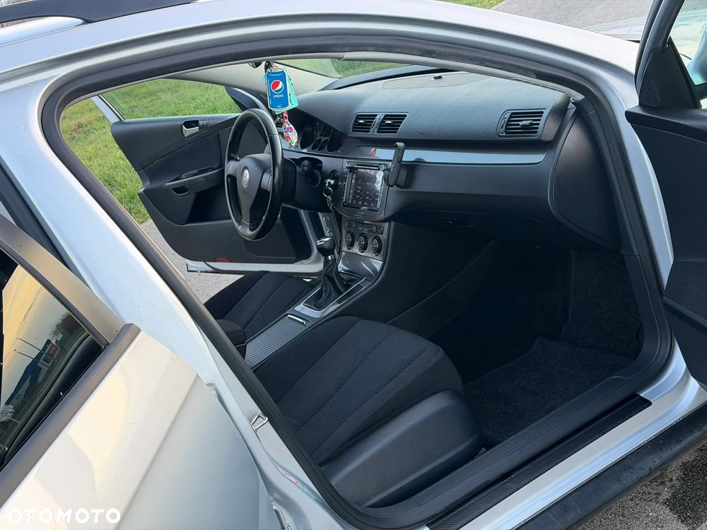 Volkswagen Passat Variant 1.9 TDI DPF Comfortline - 16