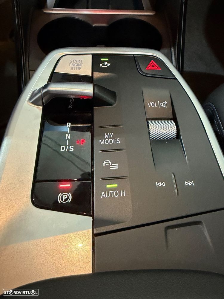 BMW 225xe Active Tourer - 42