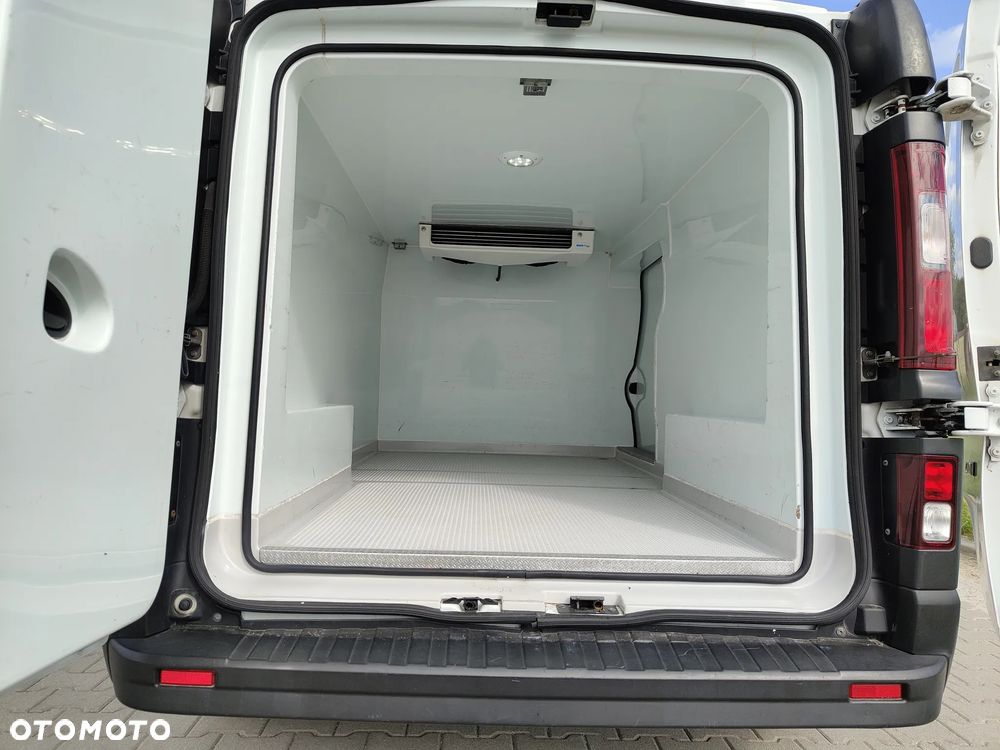 Opel Vivaro - 17