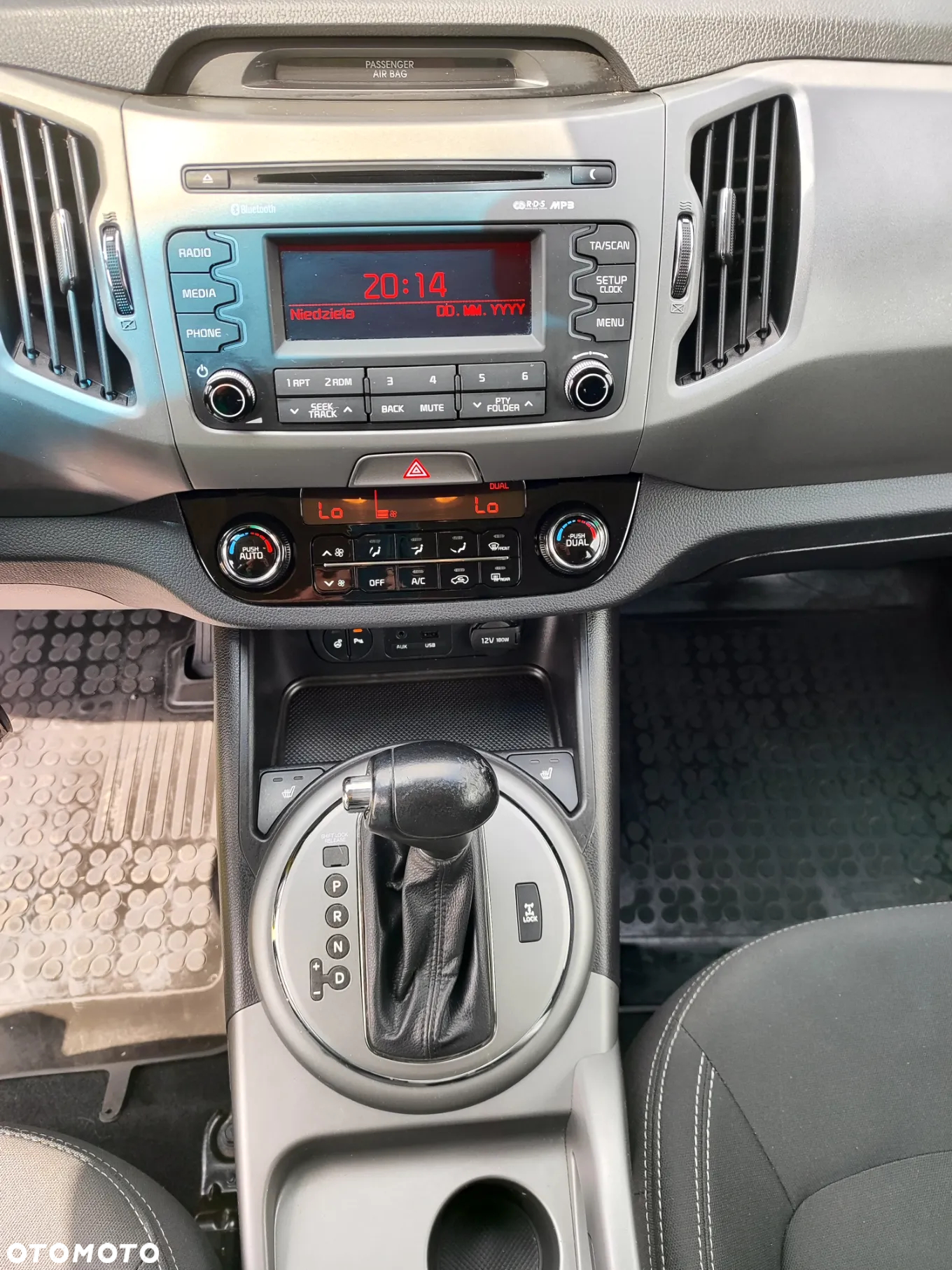 Kia Sportage 2.0 CRDI AWD Fifa World Cup Edition - 28