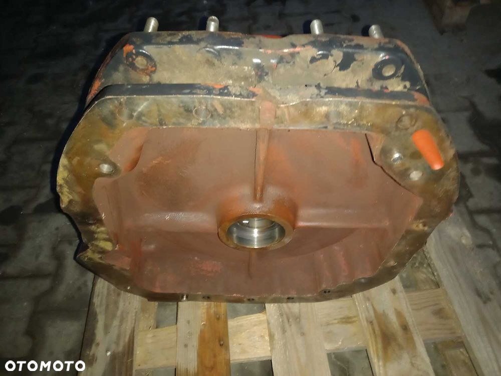 Obudowa sprzęgła głównego Same Rubin Lamborghini Deutz Fahr Agrotron MK3 175 200 215 230 - 3