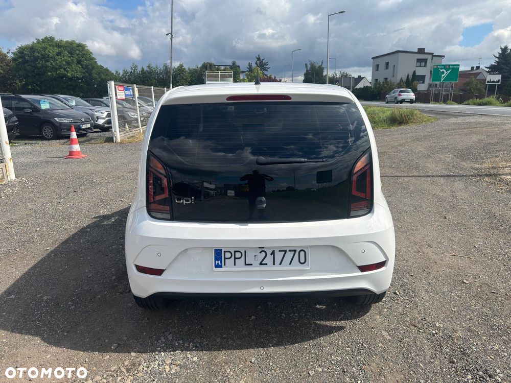 Volkswagen up! ASG cheer - 4