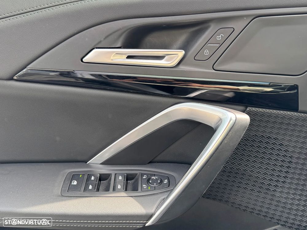BMW iX1 eDrive20 xLine - 16