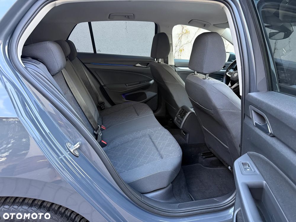 Volkswagen Golf 1.5 eTSI Life DSG - 14