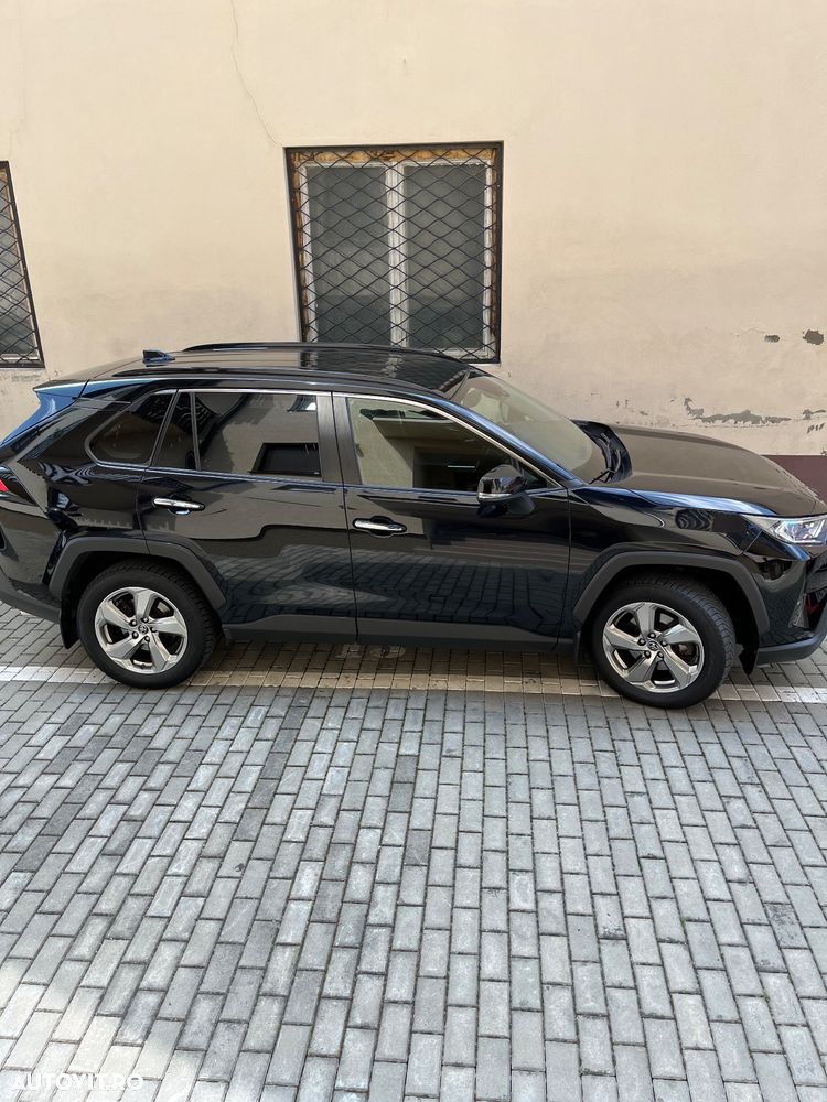 Toyota RAV4 2.0P CVT AWD Luxury - 3