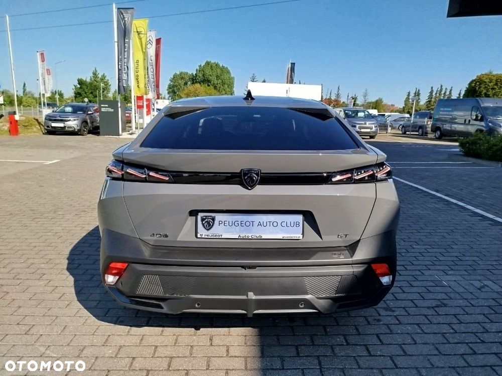 Peugeot 408 - 5