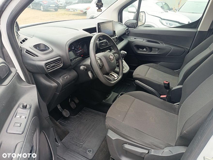 Toyota Proace City - 7