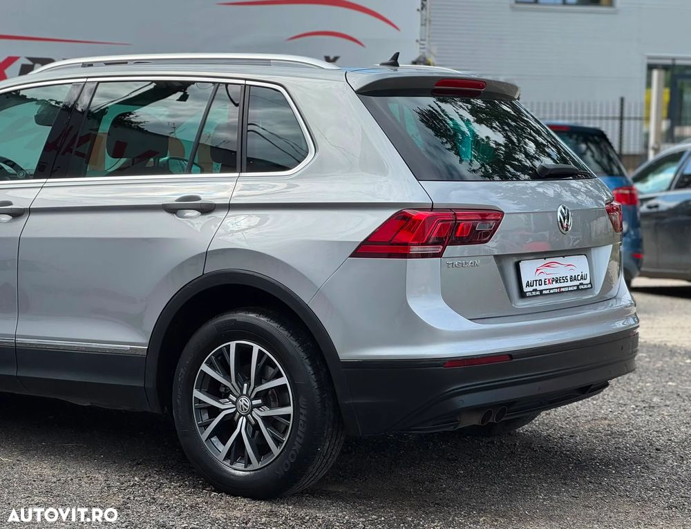 Volkswagen Tiguan - 20