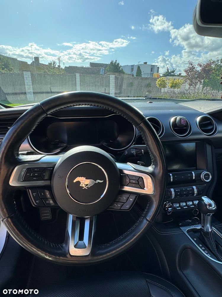 Ford Mustang - 19