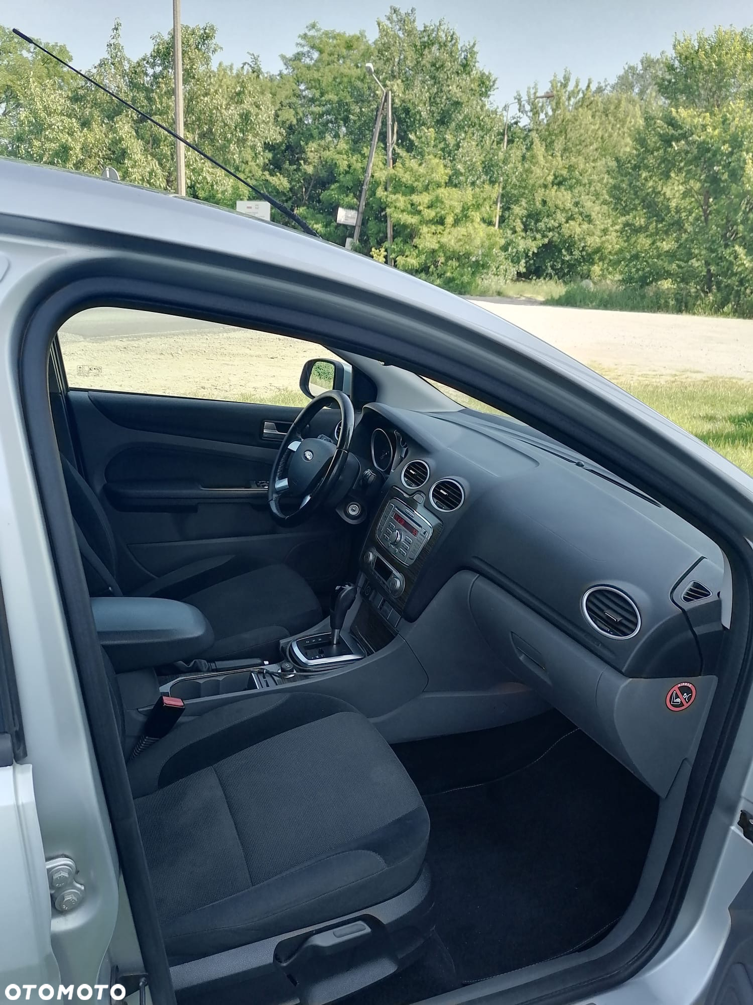 Ford Focus 1.6 16V Ghia - 17