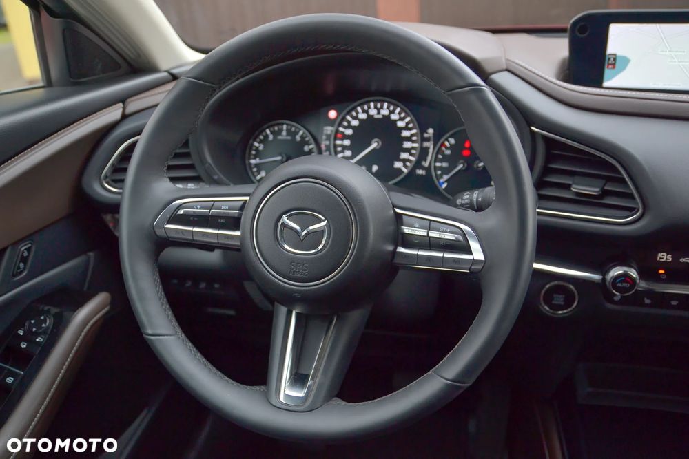 Mazda CX-30 2.0 mHEV Hikari 2WD - 28