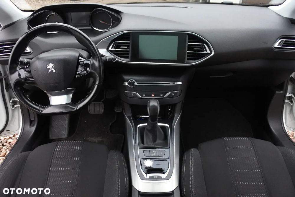 Peugeot 308 PureTech 130 GPF EAT8 Stop & Start Allure - 14