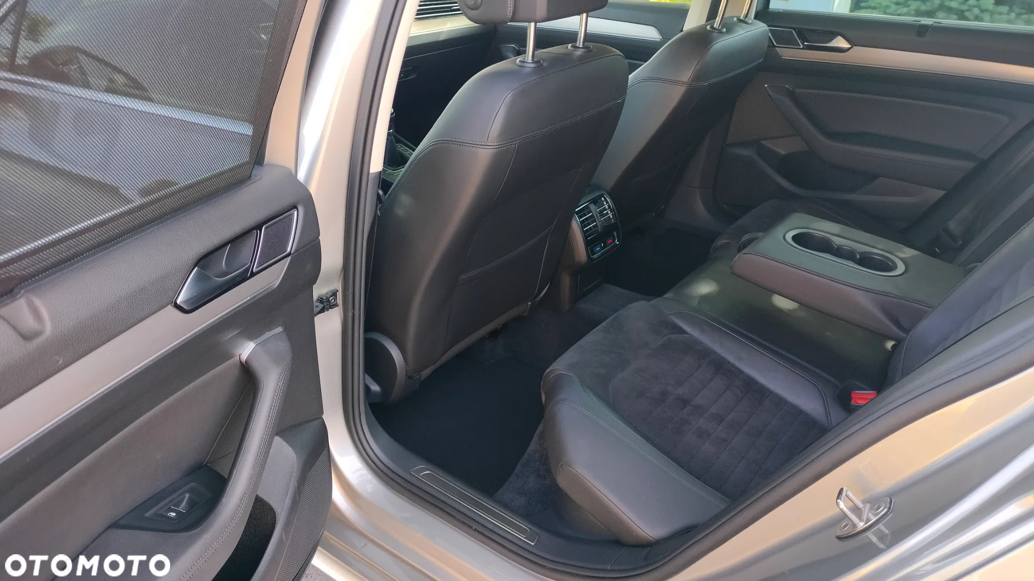Volkswagen Passat - 21