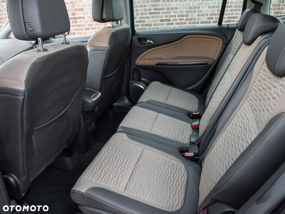 Opel Zafira Tourer 2.0 CDTI Innovation - 9